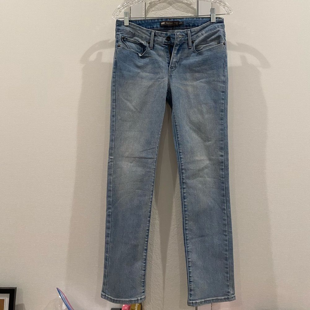 Levi’s slight curve mid rise slim jeans Sz4/27 worn twice